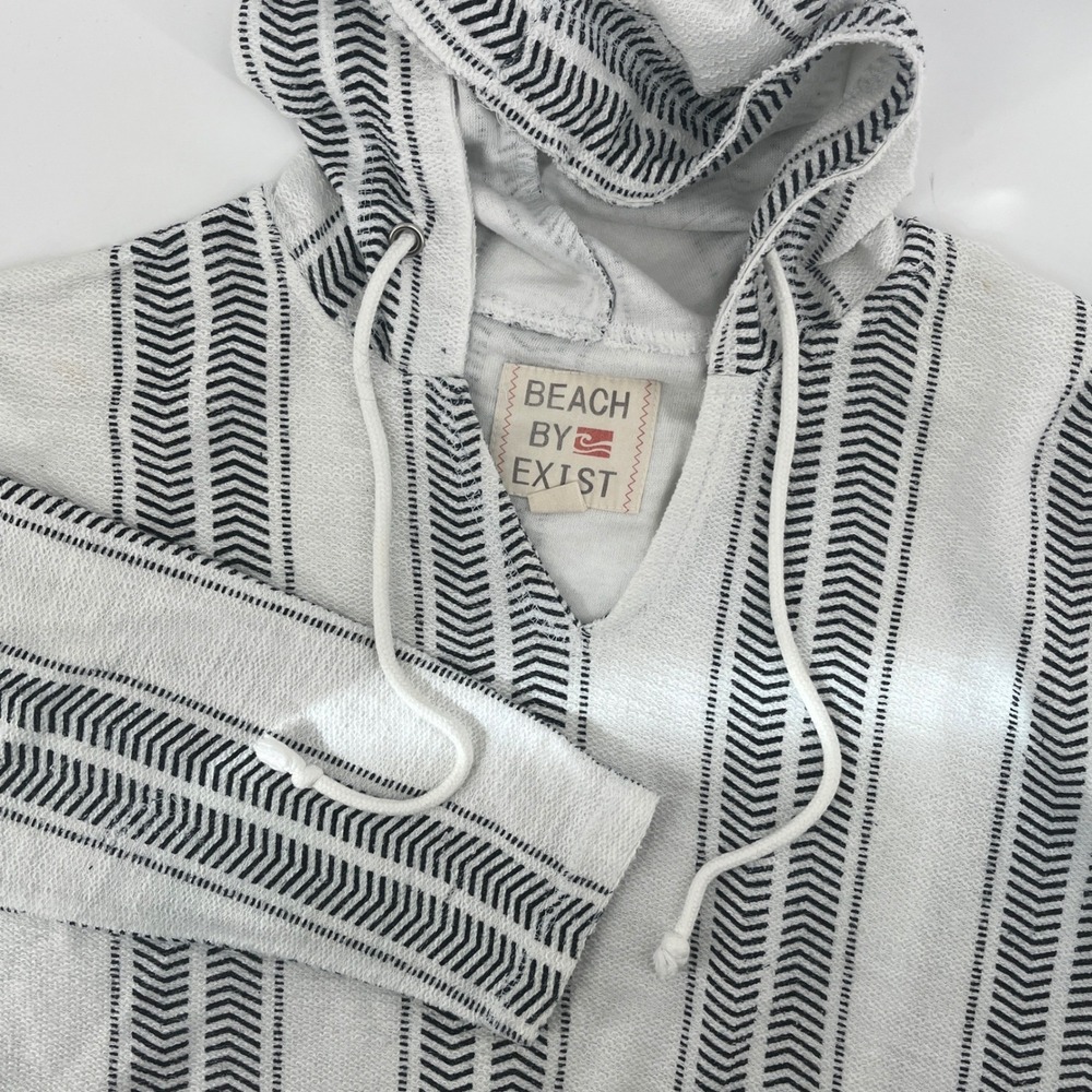 Beach by Exist Womens Baja Hoodie White Black Chevron Stripe Pullover Medium